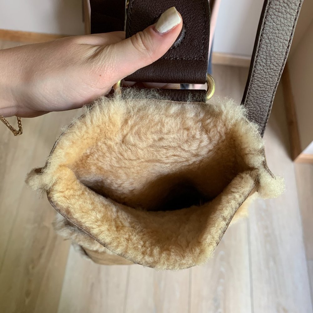 Donated - Vintage UGG Australia Crossbody Bag - Picture 4 of 6
